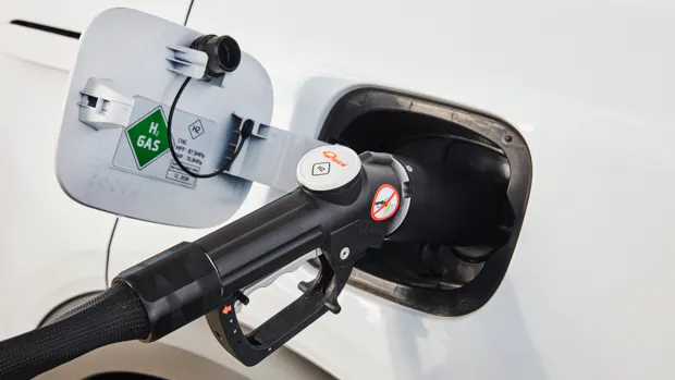 Hyundai Nexo 2021 hydrogen refuelling