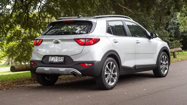 Kia Stonic Sport 2021 rear end