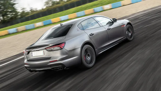 Maserati Quattroporte Trofeo 2021 rear driving