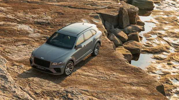 Bentley Bentayga V8 2021 birds eye