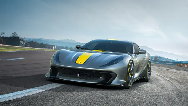 Ferrari 812 Competizione 2022 front