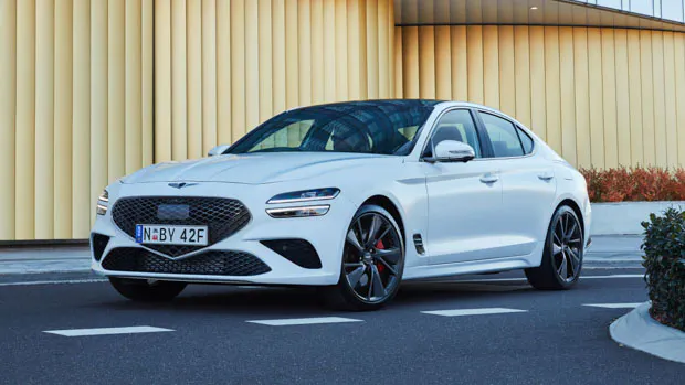 Genesis G70 2021 3.3T luxury pack front 3/4