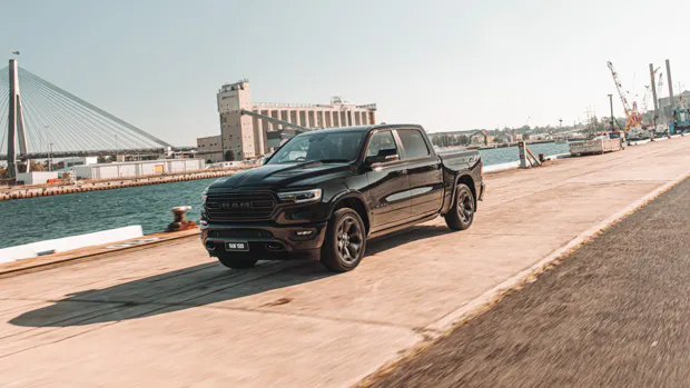 Ram 1500 DT Limited 2021 driving