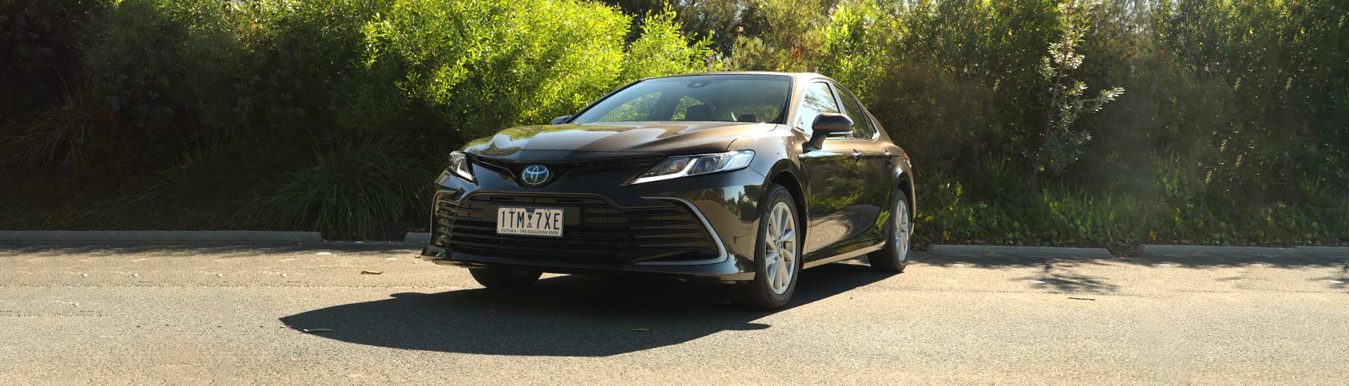 Toyota Camry Ascent Hybrid 2021 review