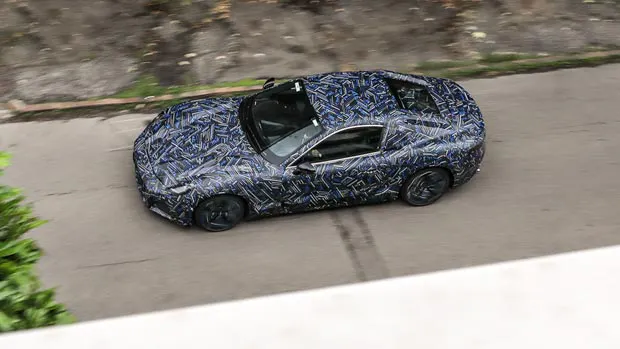 Maserati GranTurismo 2022 driving