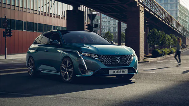 Peugeot 308 SW 2021 6