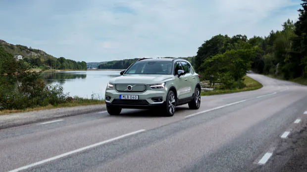 Volvo XC40 Recharge Pure Electric 2021 driving