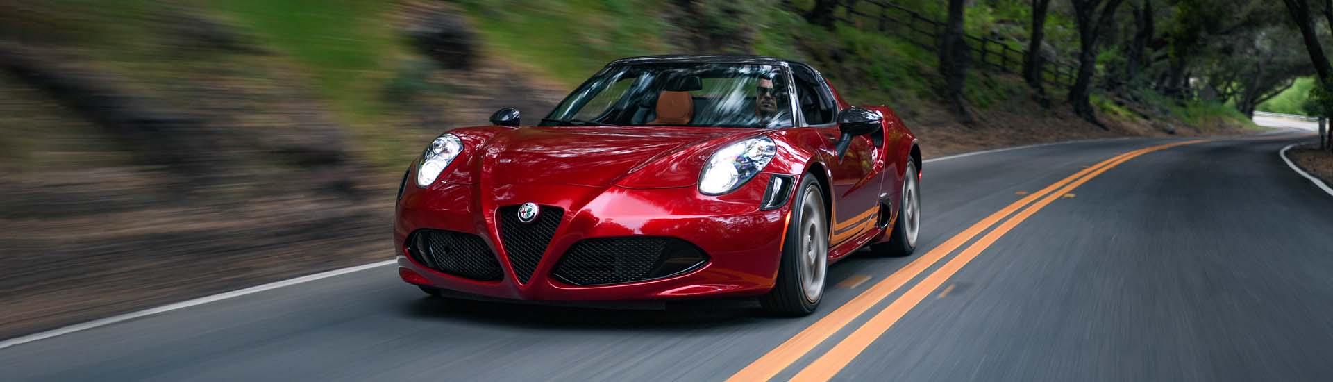 Alfa 4C 2021: exclusive 33 Stradale Tributo headed for Australia with gold wheels