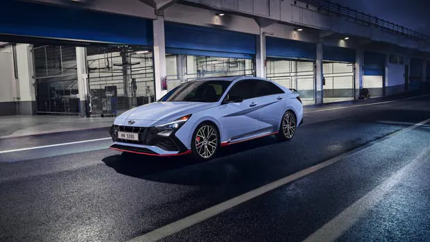 Hyundai i30 Sedan N 2022 front 3/4