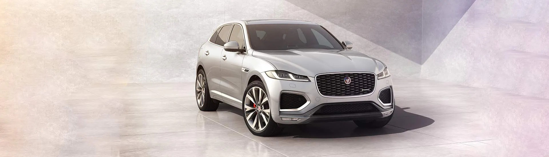 Jaguar F-Pace 2022: more tech features added, price dropped on most grades