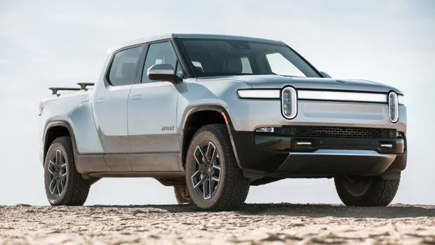 Rivian R1T 2022 front 3/4