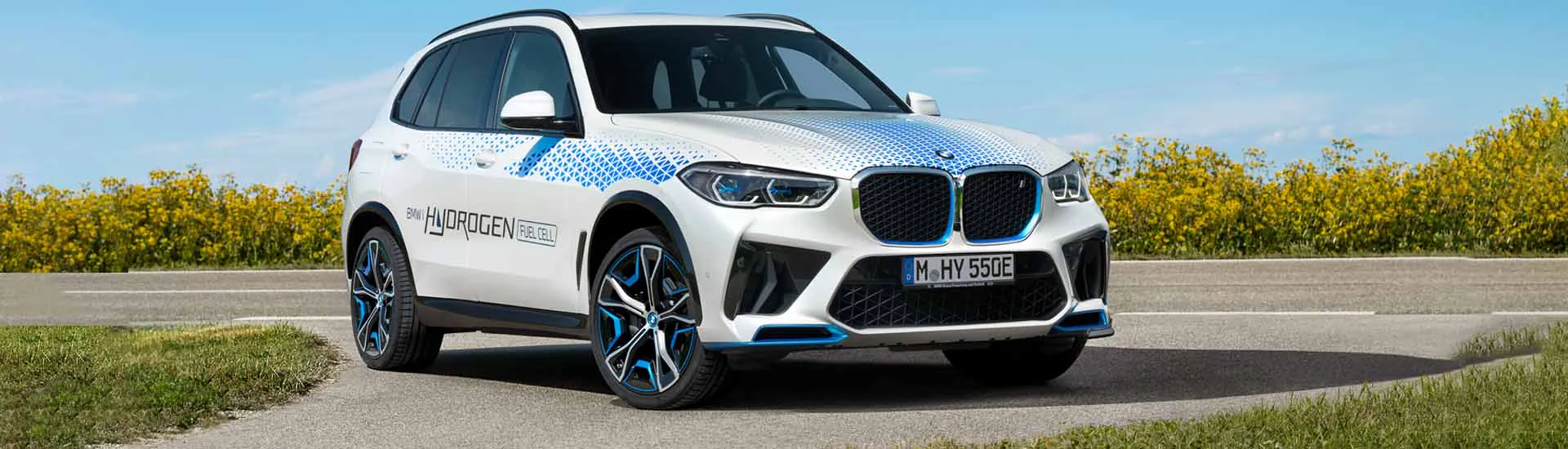 BMW iX5 Hydrogen concept hints at future FCEV lineup for Bavarian brand