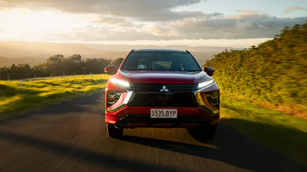 Mitsubishi Eclipse Cross PHEV Exceed 2022 red front end