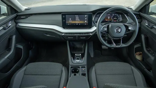 Skoda Octavia 110TSI Ambition 2021 dashboard