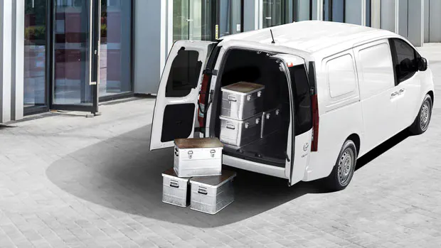 Hyundai Staria Load 2022 rear