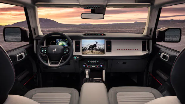 Ford Bronco interior 2021