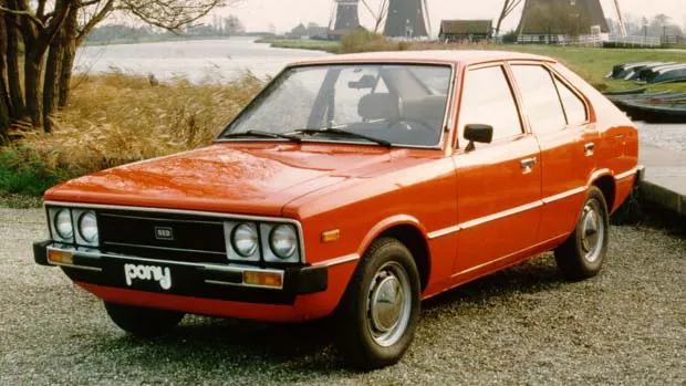 Hyundai Pony 1974 red