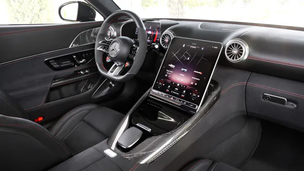 Mercedes-AMG SL 2022 black interior