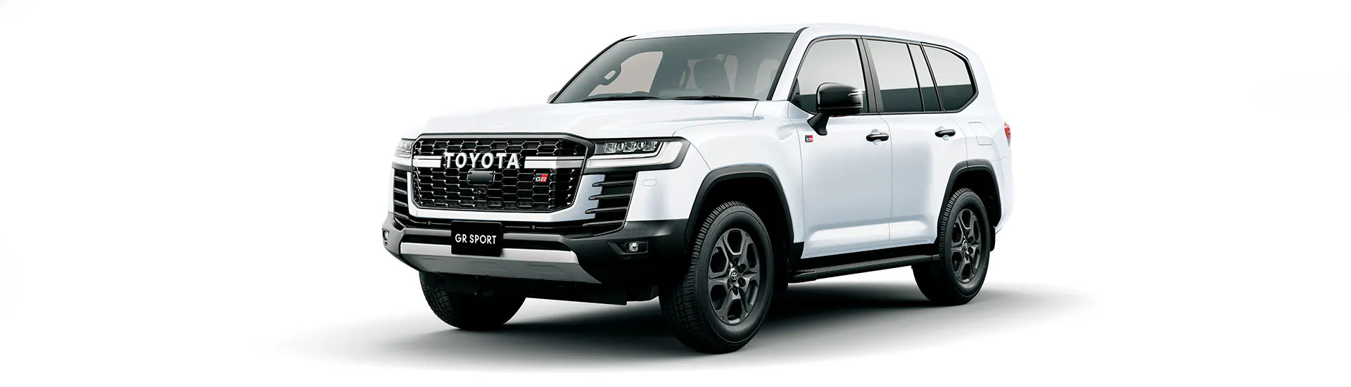Toyota Land Cruiser 300 Series vs Nissan Patrol Y62: which 4WD is best?