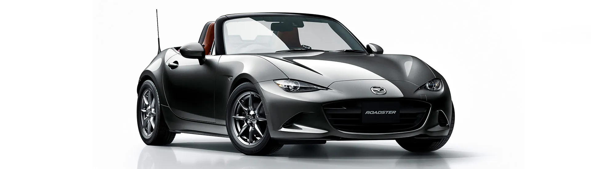 Lightweight Mazda MX-5 990S Edition debuts in Japan