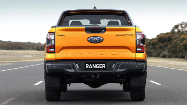 Ford Ranger 2022 Wildtrak orange rear end
