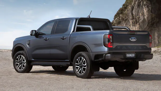 Ford Ranger 2022 Sport grey rear end