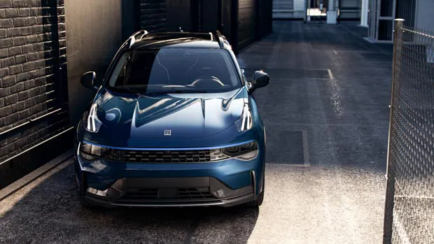 Lynk & Co 01 front