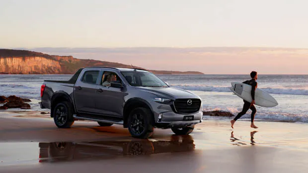 Mazda BT-50 2021 surf shot