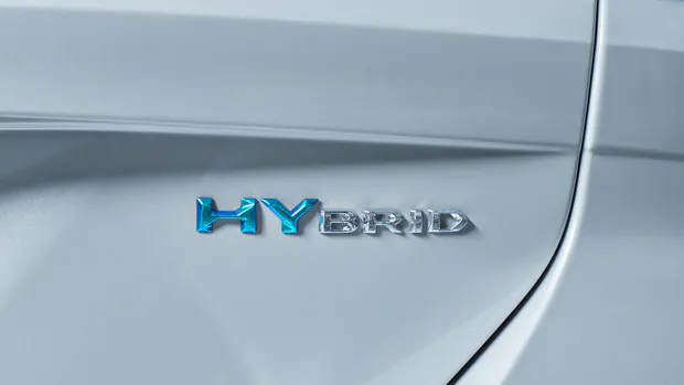 Peugeot_508_Hybrid_2022_hybrid