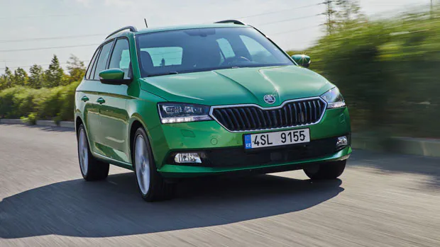 Skoda_Fabi_Combi_2016_1