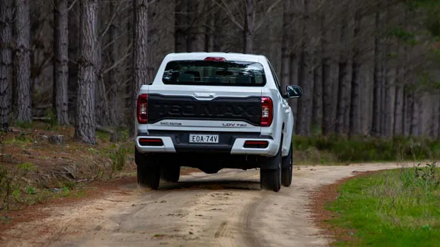 T60 Max 2022 rear off road