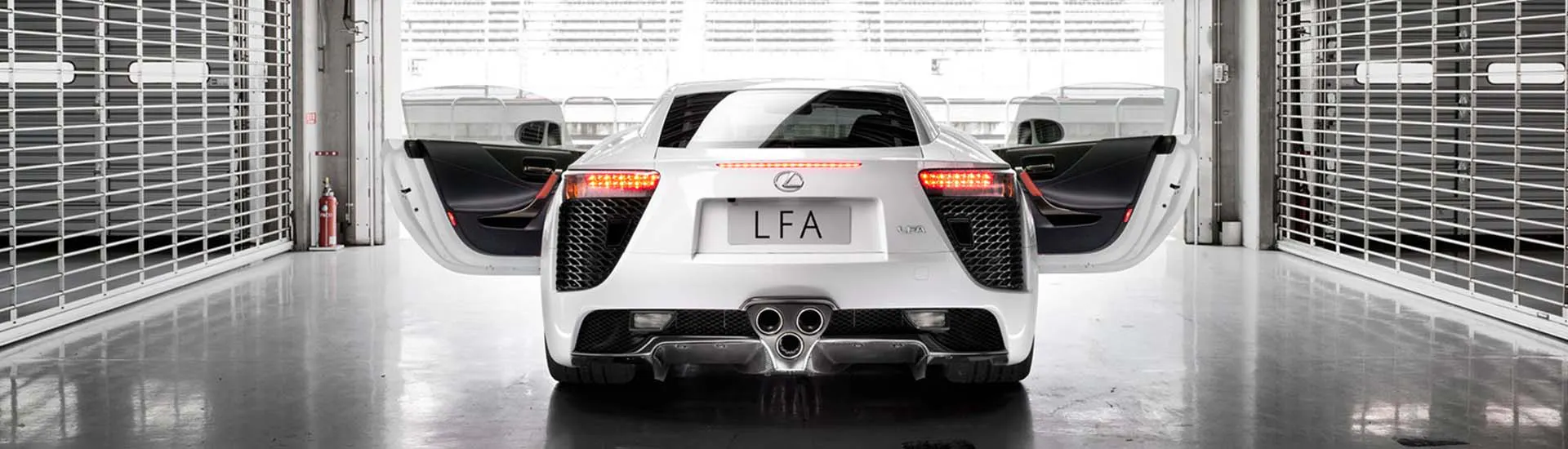 Next Lexus LFA to get V8 hybrid engine: reports