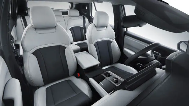 Mitsubishi Airtrek EV 2022 interior