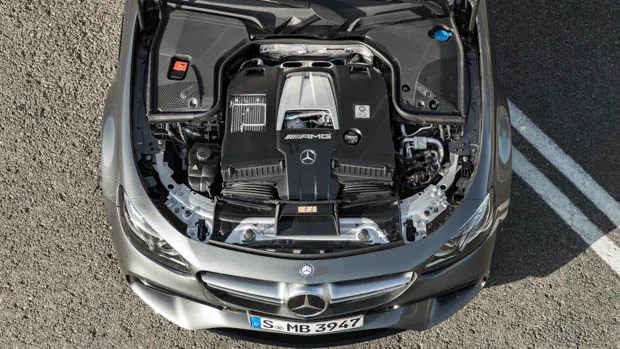 Mercedes-AMG E 63 S V8 engine