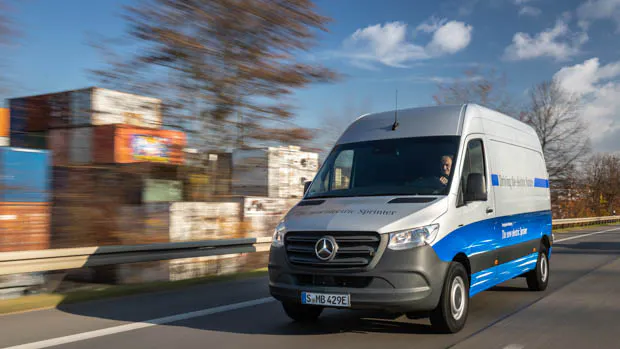 Mercedes-Benz eSprinter 2024: large electric commercial van to enter the Australian market before mid decade