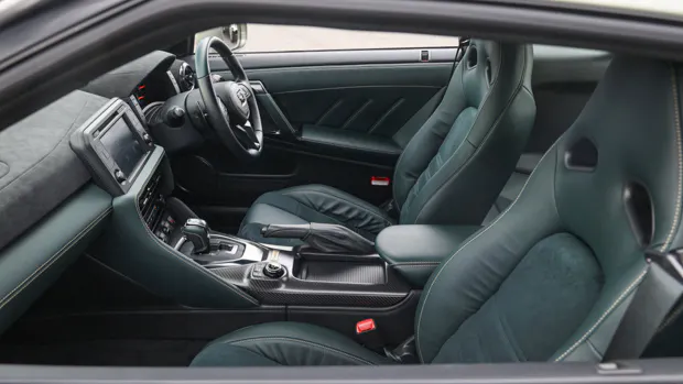 Nissan GTR T Spec 2022 green cabin