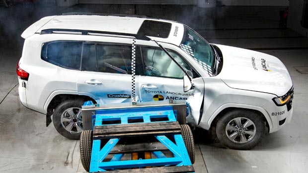 Toyota Land Cruiser 300 Series crash rating: five-star result for new 4WD