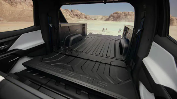 2024 Silverado EV RST tub split