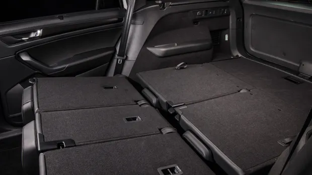 Skoda Kodiaq 132 TSI Sportline 2022 cabin-2