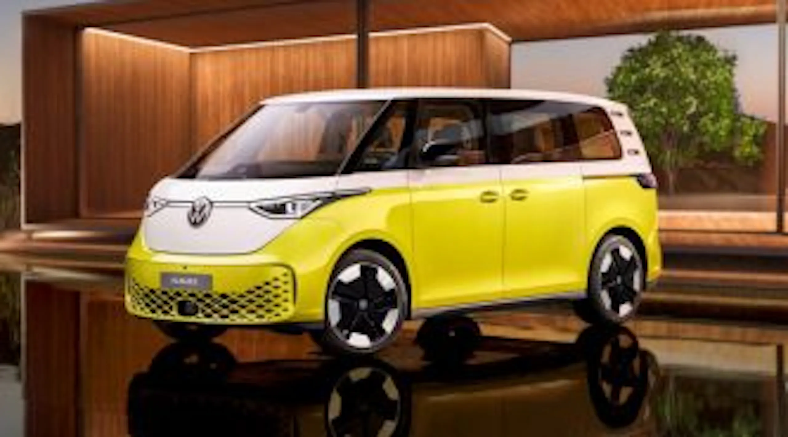 Volkswagen ID Buzz 2022: fully-electric Kombi successor with 402km range revealed