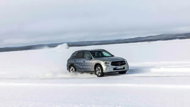 Mercedes-Benz GLC 2023: next-generation midsize SUV tested in extreme weather conditions as it nears completion