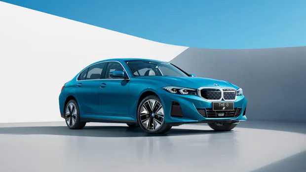 BMW i3 2023: small EV transforms into electric 3 Series sedan