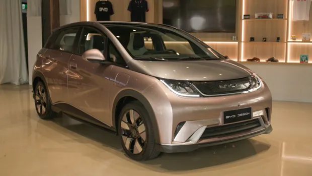 BYD Dolphin 2023 light pink