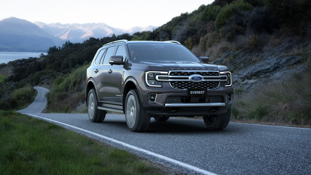 What is a Ford Everest Platinum V6? Prado Kakadu rival revealed