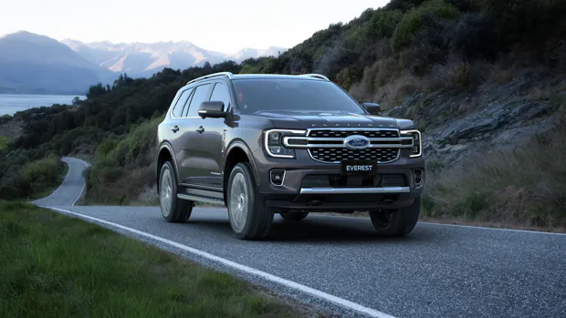 What is a Ford Everest Platinum V6? Prado Kakadu rival revealed