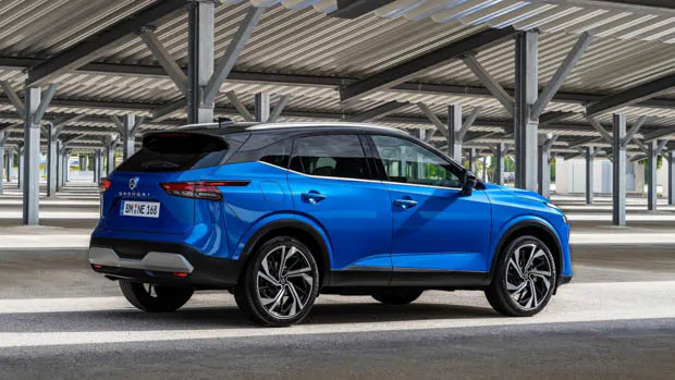 Nissan Qashqai 2022 rear 3/4 angle