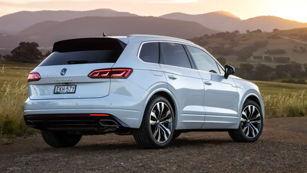 Volkswagen Touareg 2022 rear 3/4