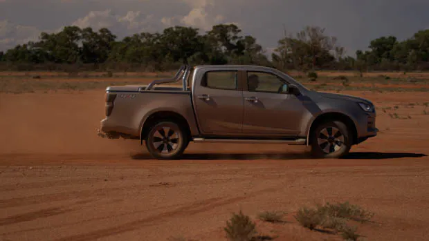Isuzu D-Max side shot outback