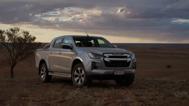 Isuzu D-Max outback sunset
