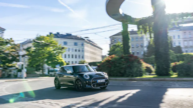 Mini resolute hatch 2022-3